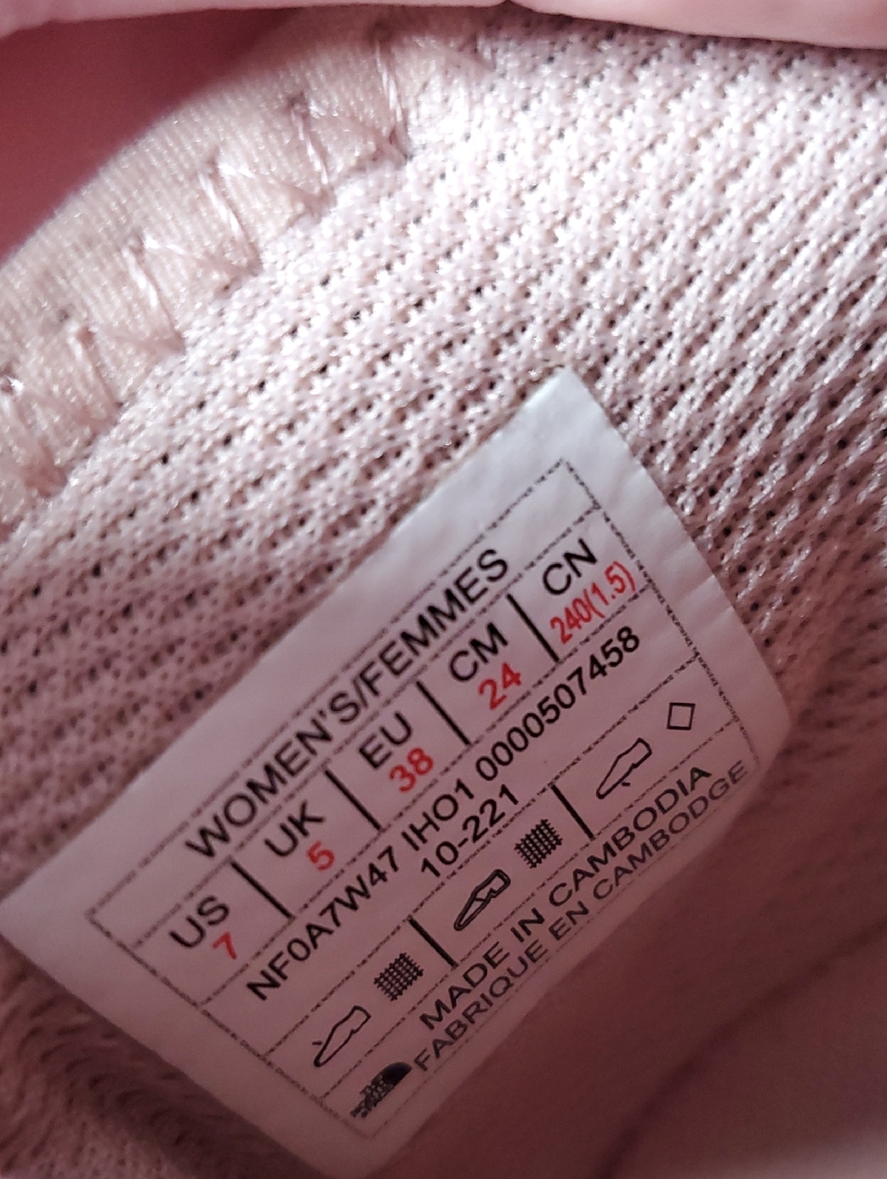 The North Face Thermoball Low Slip-On Sneaker - Blush Pink Size 7 - Picture 11 of 16